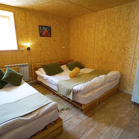 Chamich Guesthouse Debed Habitación foto