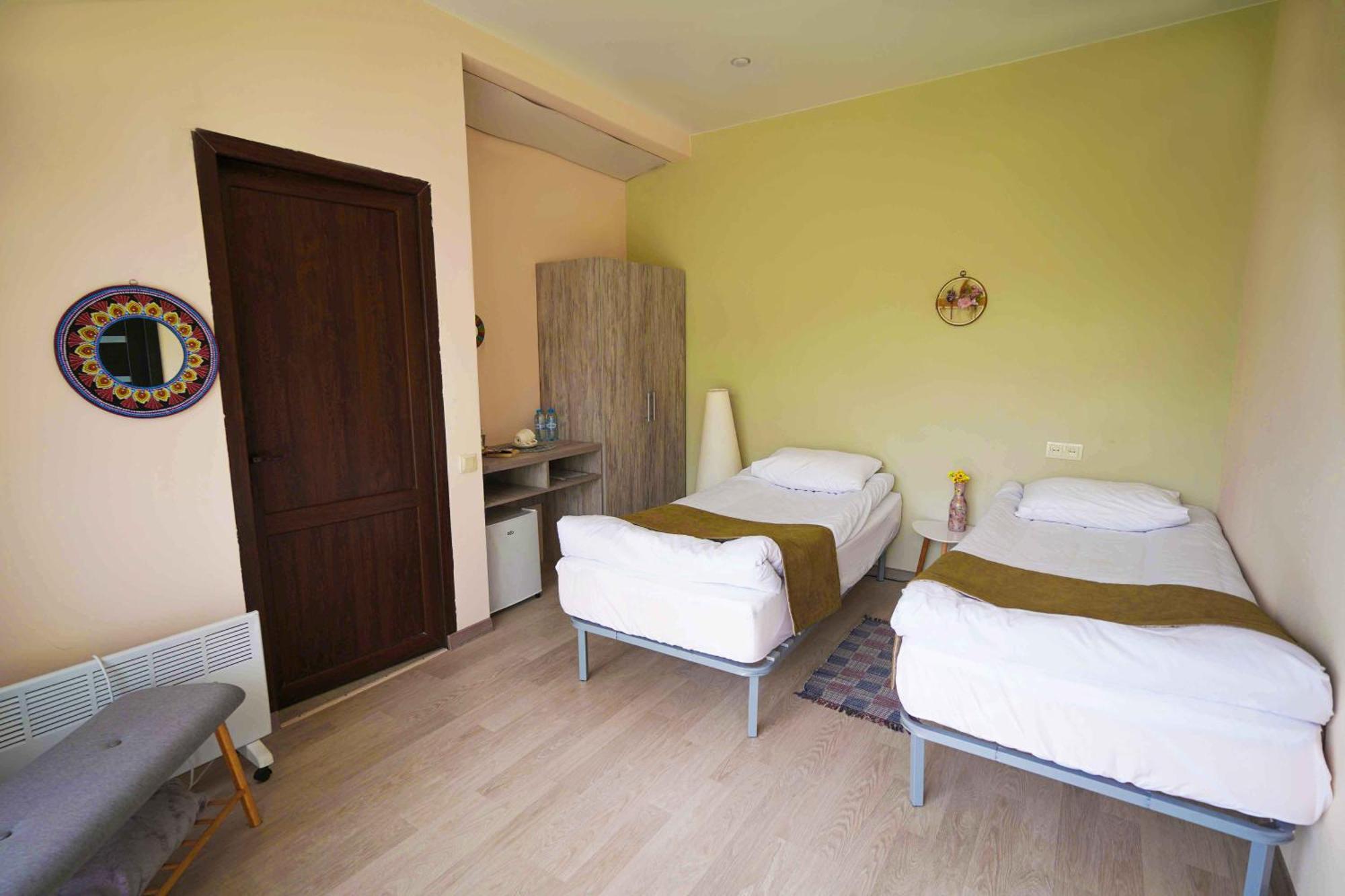 Chamich Guesthouse Debed Habitación foto